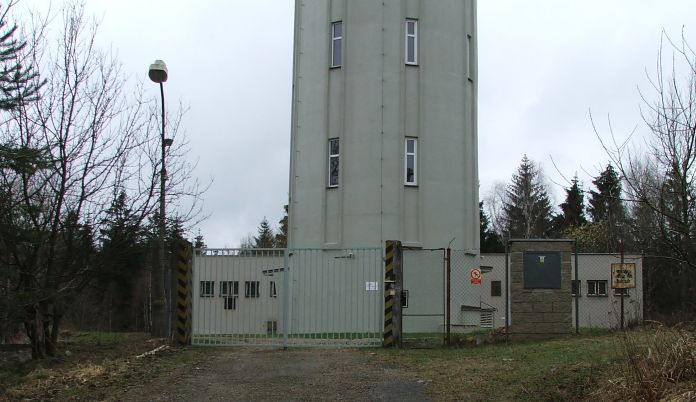 radec1.jpg (55274 bytes)